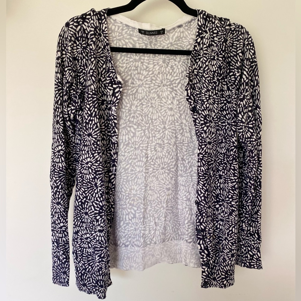 Dunnes White & Navy Cardigan